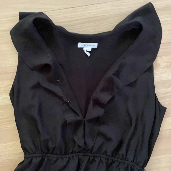 BCBGeneration Black Ruffle Sleeveless Romper - Picture 4 of 7